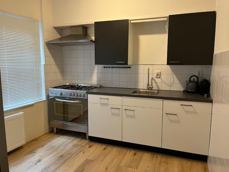 Appartement Centrum Леэварден Экстерьер фото